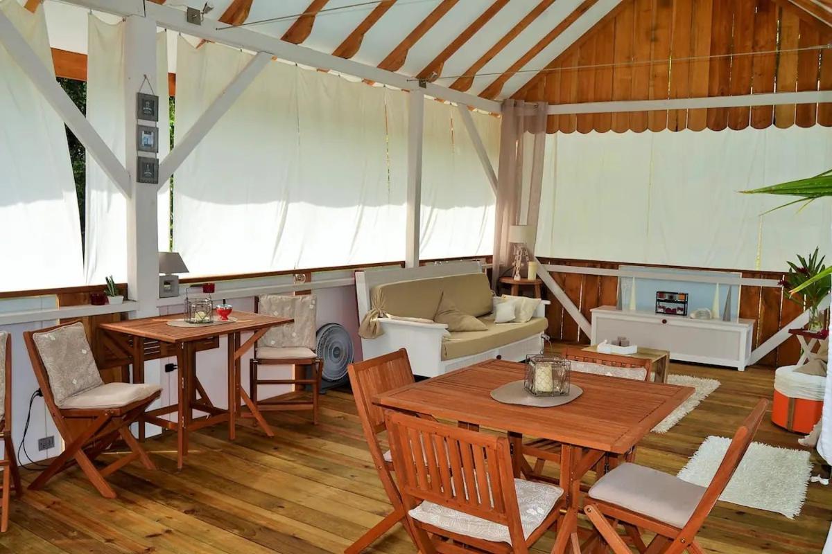 Nathylodge Bocas Town Exterior foto