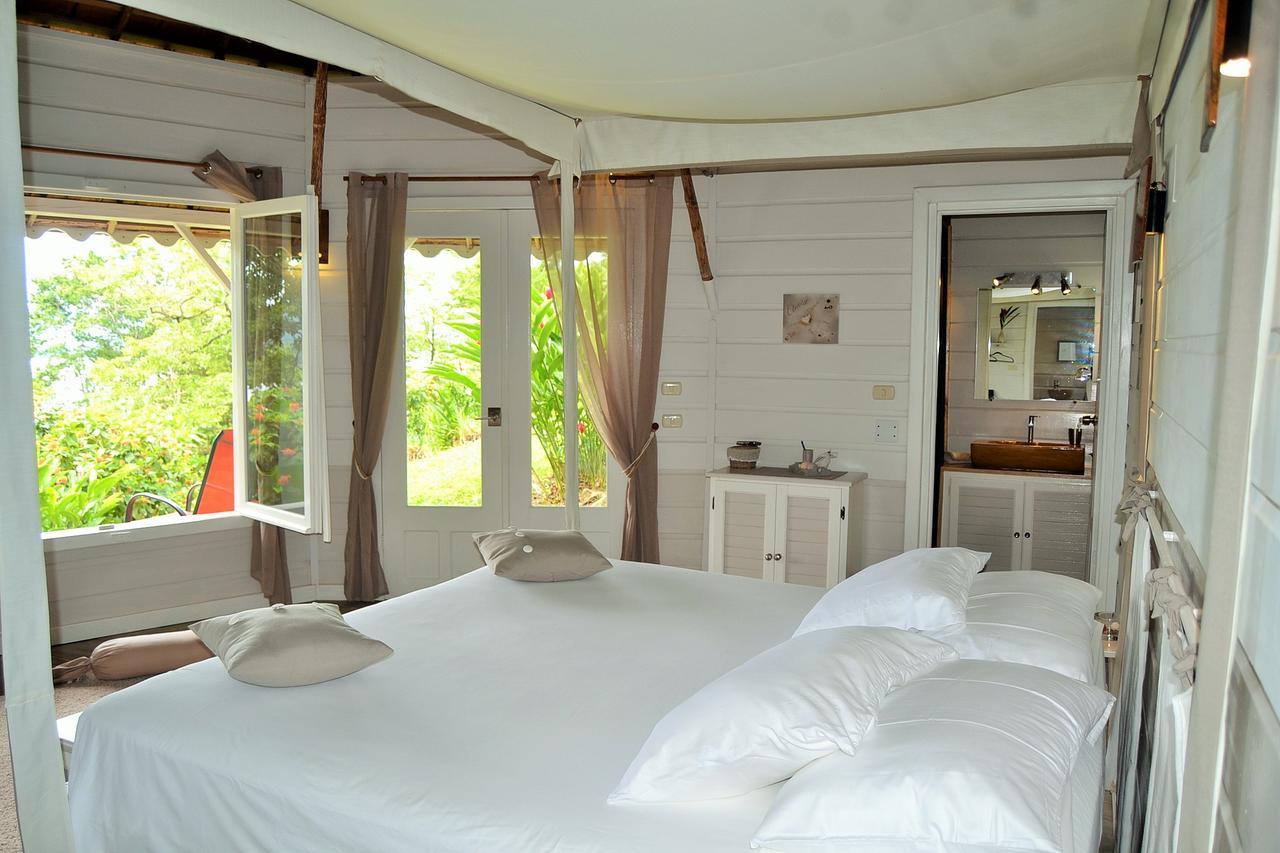 Nathylodge Bocas Town Exterior foto